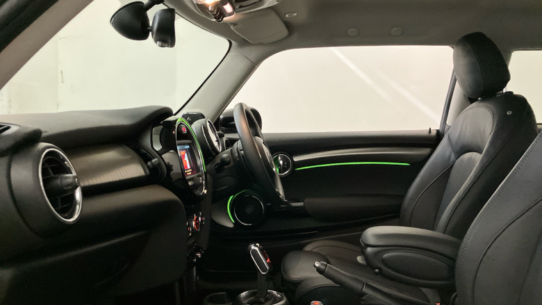 MINI Hatchback 2.0 Cooper S Exclusive II 3dr Auto Petrol Hatchback